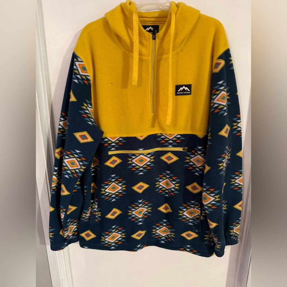 Massive Outdoor Fleece Hoodie